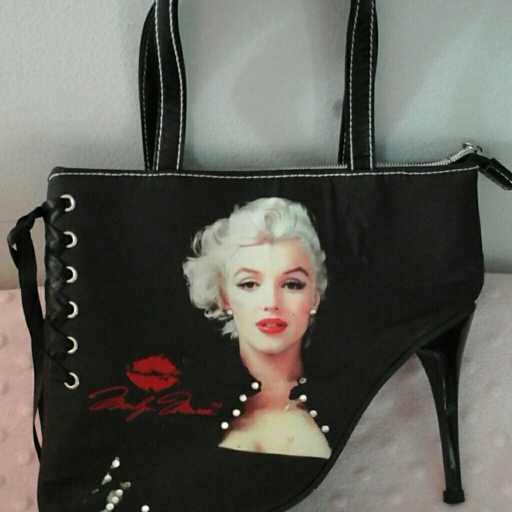 Marilyn Monroe  Heel Purse